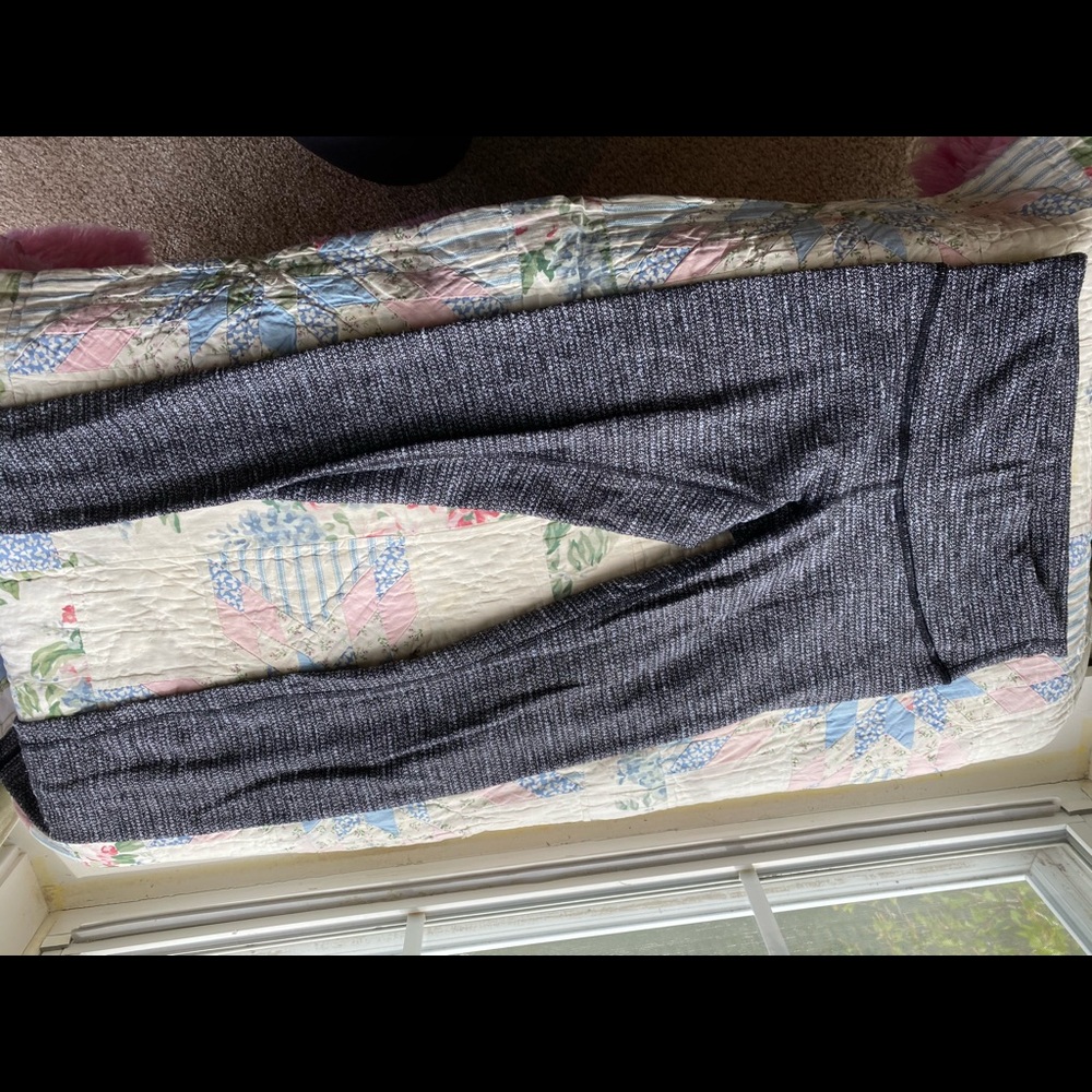 Lululemon heathered grey leggings